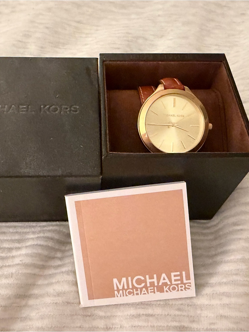 Michael Kors cross leather strap watch - Picture 4 of 5